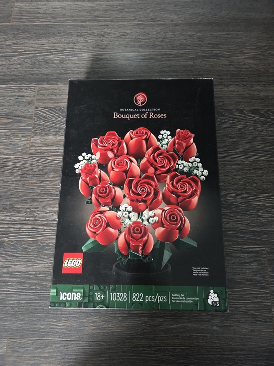 Lego Other - Lego red Bouquet of Roses Icons set